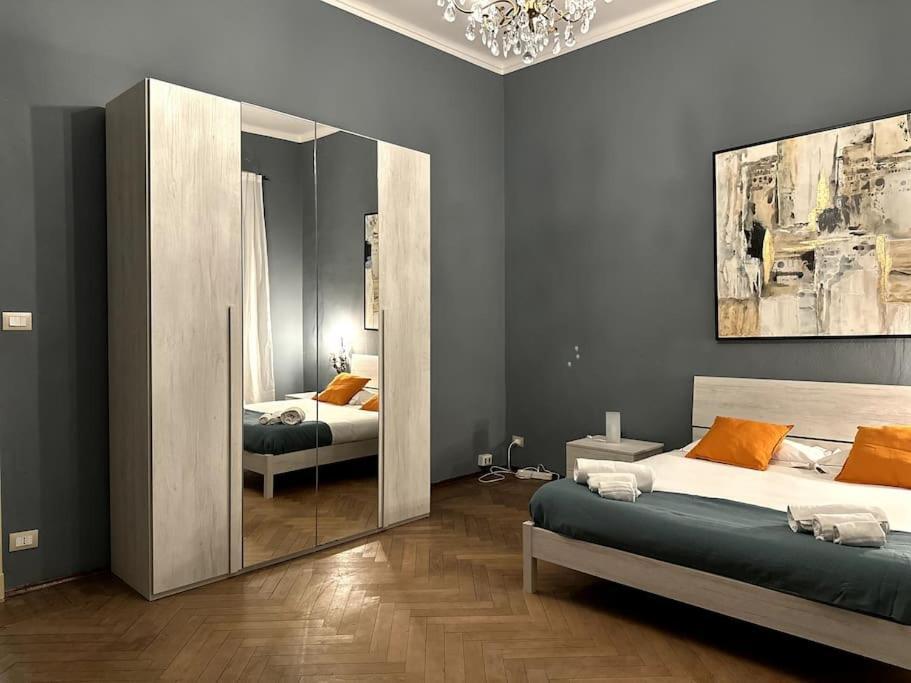 Spacious And Stylish In The City Center *
