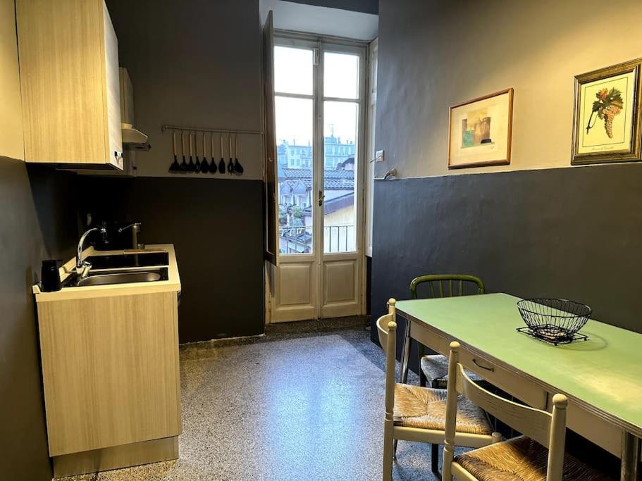 Spacious And Stylish In The City Center