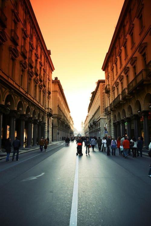 Spacious And Stylish In The City Center *